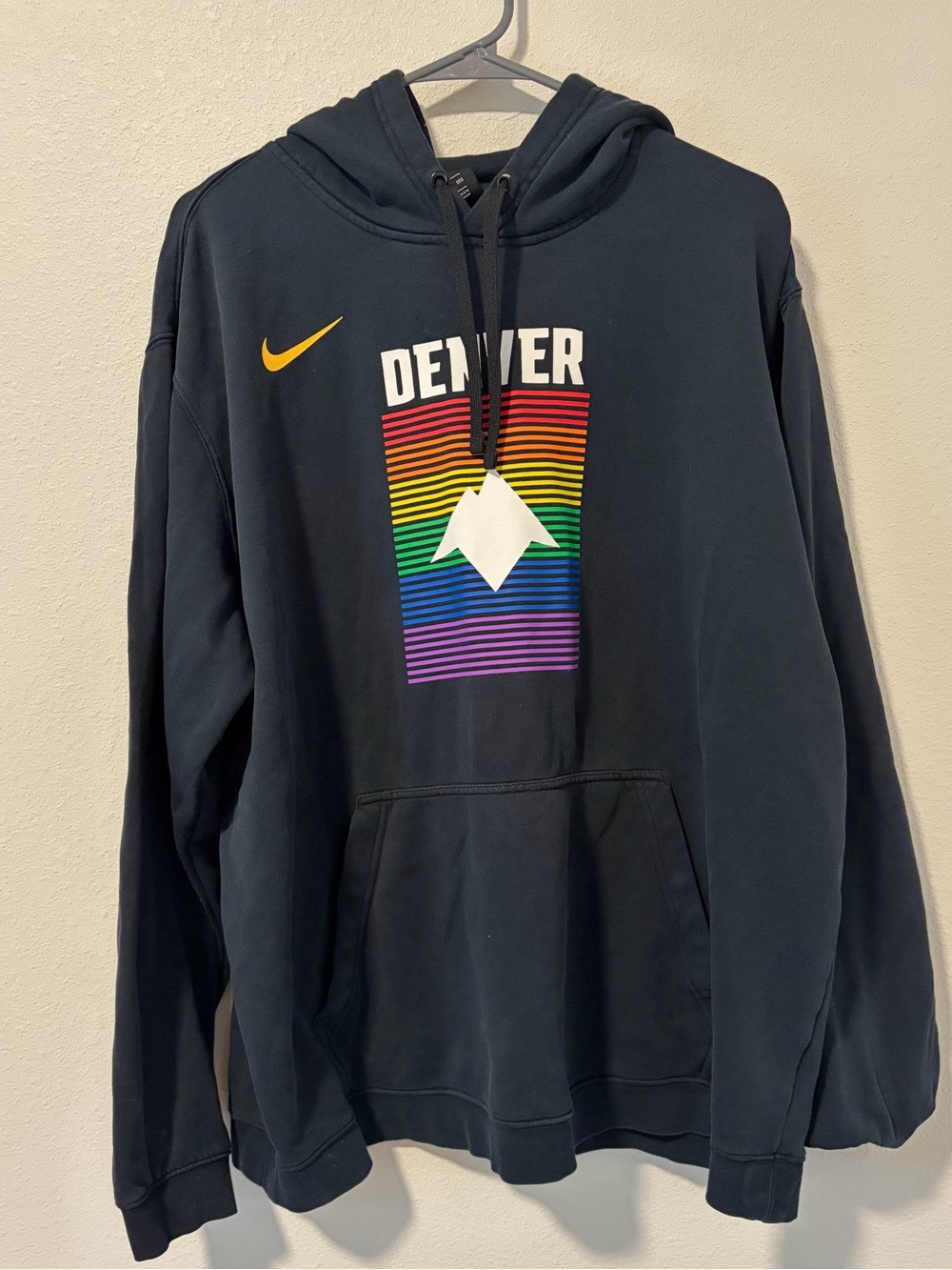 Nike NBA Denver Nuggets Rainbow Skyline Men XXL Black Hoodie Graphic Sweatshirt